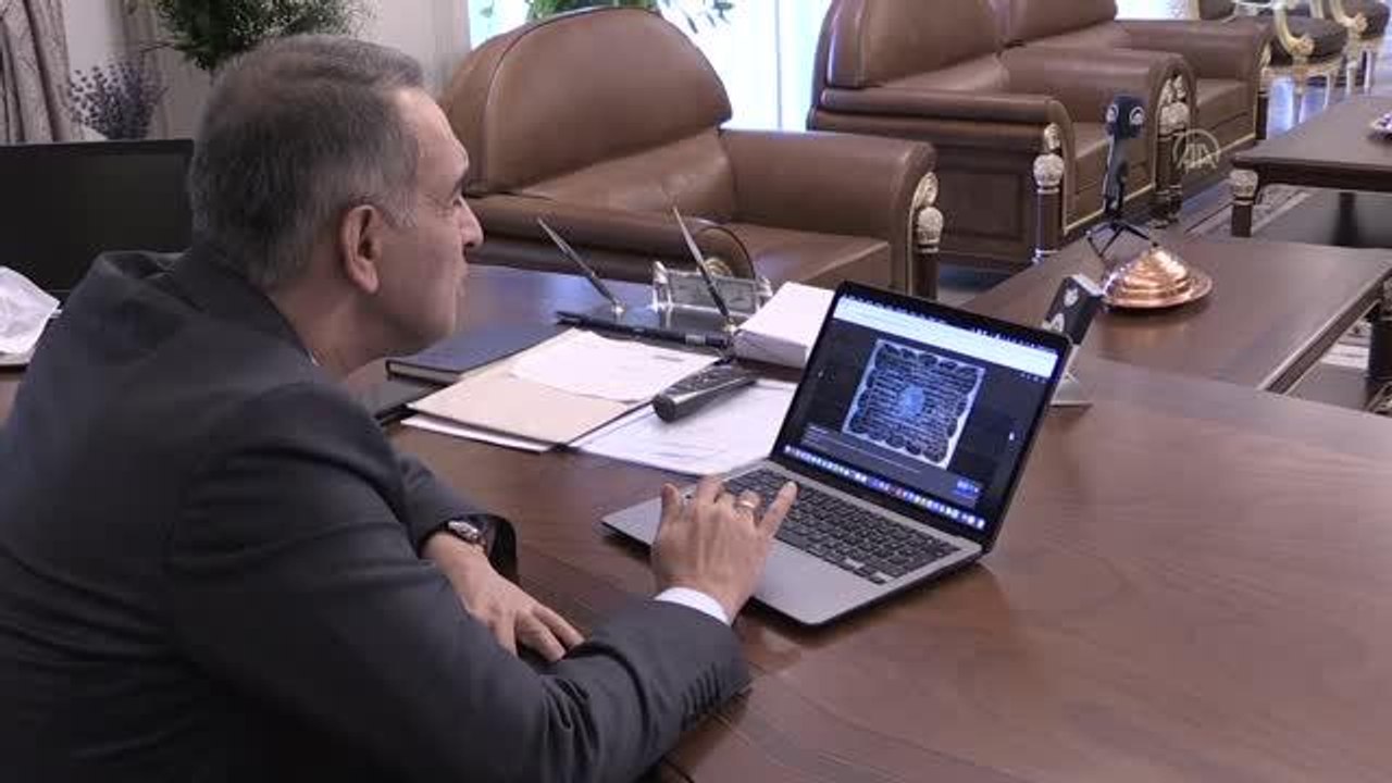 Vali Çuhadar, AA'nın "Yılın Fotoğrafları" oylamasına katıldı