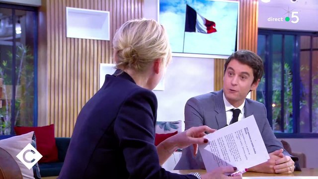 Gabriel Attal raconte une anecdote insolite sur la campagne présidentielle de 2017: Derrière la porte, il y avait une dame totalement nue assise sur le canapé - VIDEO