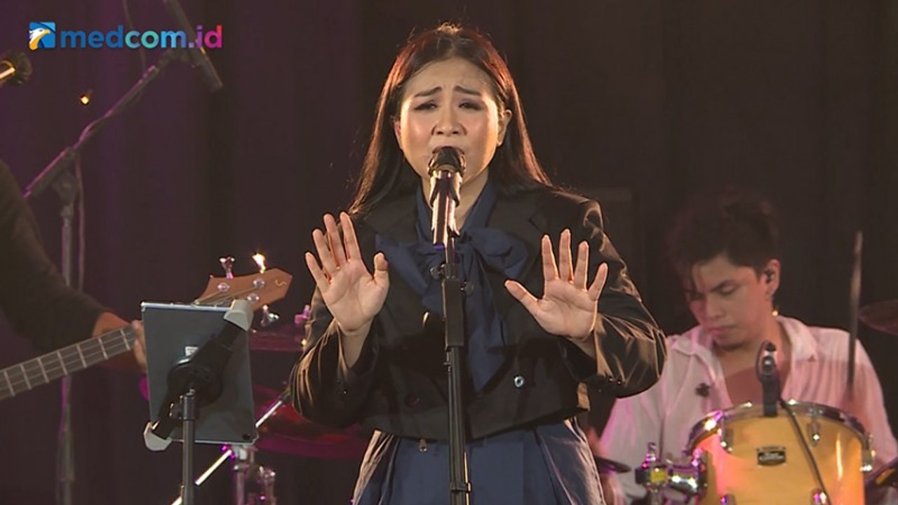 Cokelat x Astrid - WAJAR | Medcom 4th Nite