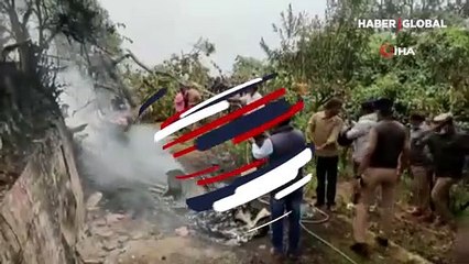 Son Dakika Hindistan Genelkurmay Başkanı'nı taşıyan helikopter düştü