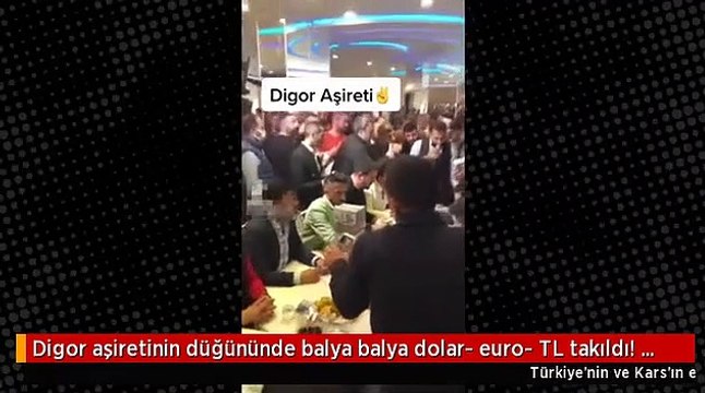 Digor aşiretinin düğününde, paralar banka kasası gibi masaya yığıldı