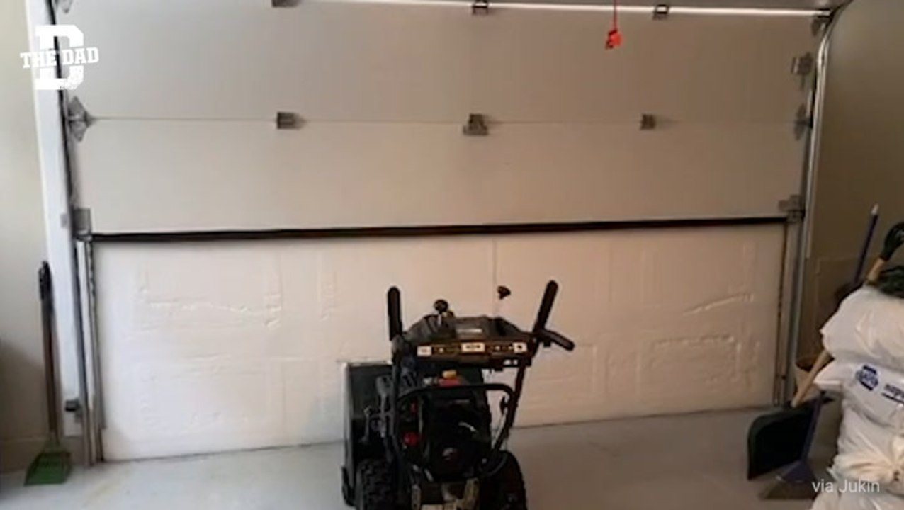 Garage Snow Fb