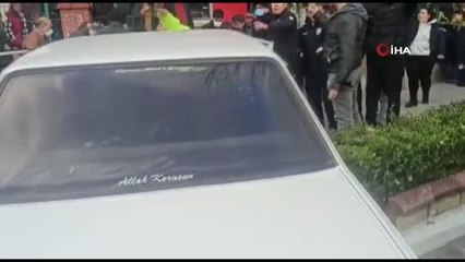 Otomobilin çarptığı trafik polisi ağır şekilde yaralandı