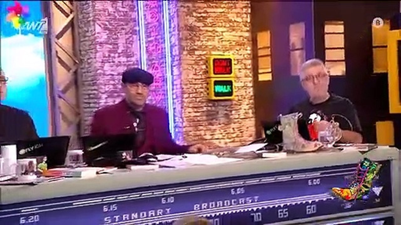 Ράδιο Αρβύλα: Ο Κανάκης έβαλε τραγιάσκα, κοστού...