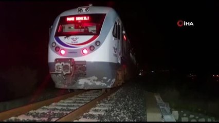 Trenin çarptığı adam hayatını kaybetti