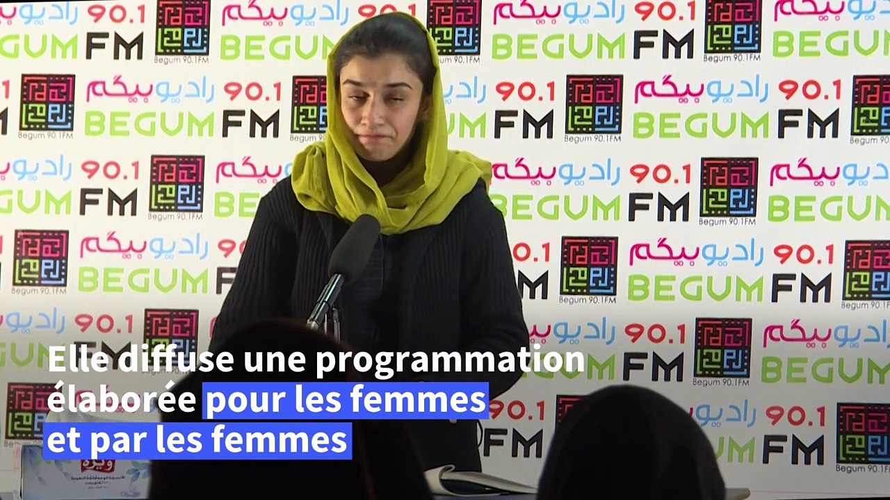 "Donner de la voix" : une radio afghane tend le micro aux femmes