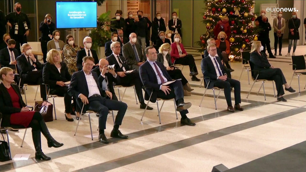 'Boostern und impfen'- Kehren die neuen Berliner Besen gut genug?