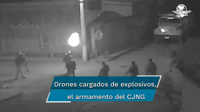 Captan cómo CJNG ataca con drones con explosivos a habitantes y Guardia Nacional en Michoacán