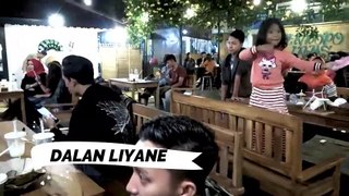Street Song in Jogjakarta Indonesia