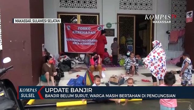 Banjir Belum Surut, Warga Masih Bertahan Di Pengungsian