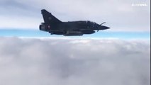 وزارة الدفاع الروسية تنشر صورا لمقاتلات روسية ترافق طائرات فرنسية فوق البحر الأسود