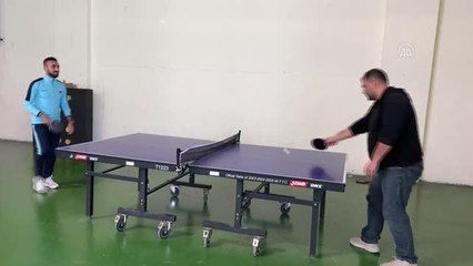 Spor tutkunu gencin 42 madalya ile 4 antrenörlük ve 2 hakemlik belgesi var