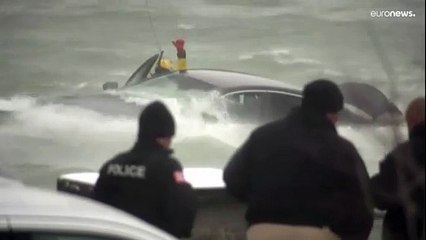 Una mujer muere tras caer su coche al río Niágara