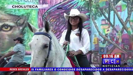 Toreada, música en vivo y un imponente Desfile Hípico disfrutaron en Choluteca