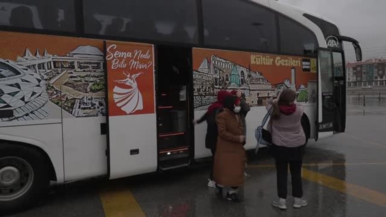 Öğrencilere Hz. Mevlana ve "sema"nın incelikler...