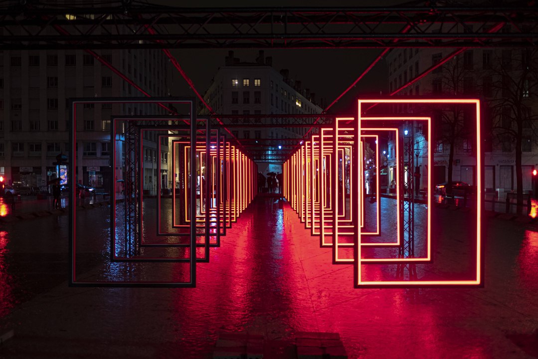 Les Lyonnais heureux de retrouver la Fête des lumières.