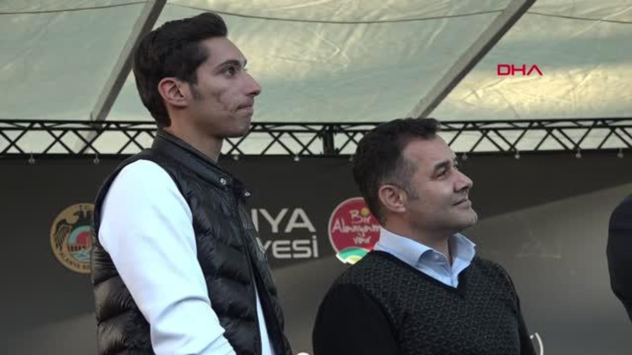 SPOR Dünya şampiyonu Razgatlıoğlu'na coşkulu karşılama