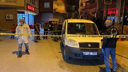 Son dakika haberleri... KAVGADA TÜFEK ATEŞLENDİ, YOLDAN GEÇEN KADIN YARALANDI