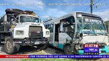 Colisión entre bus y volqueta en Olanchito deja daños materiales