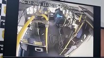 Vídeo mostra suspeito entrando em ônibus após matar idosa no Guará