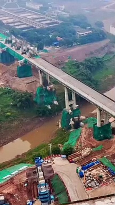 Detik Detik Jembatan Rubuh | Viral 2021