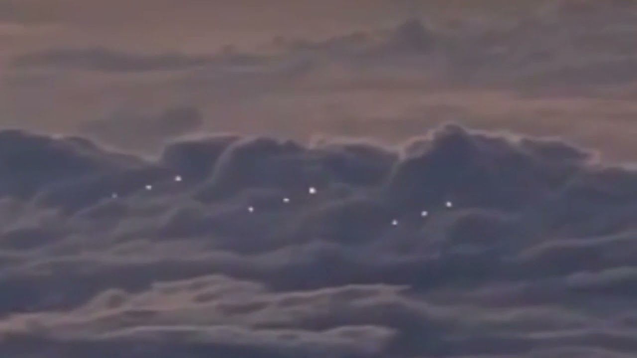 Captan una supuesta flota de Ovnis sobre el mar de Hong Kong