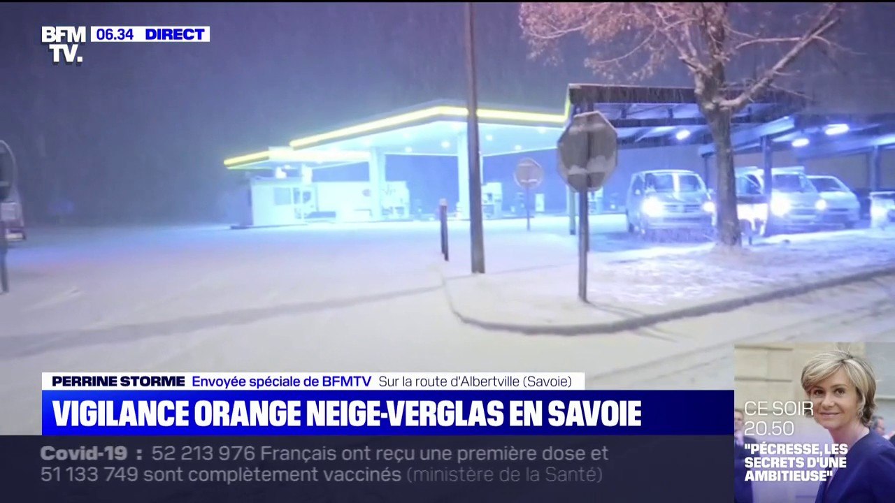 La neige tombe en continu en Savoie ce vendredi...