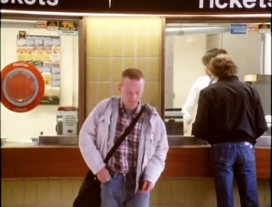 Le cofondateur du groupe britannique Bronski Beat, Steve Bronski, qui marqué les années 1980 avec des tubes comme "Smalltown Boy" ou "Why?", est mort à l'âge de 61 ans