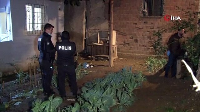 Bağcılar'da bir evin bahçesinde yeni doğmuş bir bebek bulundu