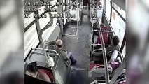Son dakika haberi... Maskesiz bindiği otobüste polise kimlik göstermeyen yolcuya gözaltı