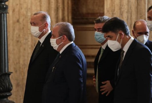 Son dakika haber: ŞENTOP: GÖÇ MESELESİNİN KİMSEYİ MAĞDUR ETMEDEN ÇÖZÜLMESİ BÜYÜK ÖNEM ARZ ETMEKTEDİR