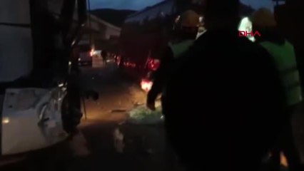 İŞÇİ SERVİSLERİ ÇARPIŞTI