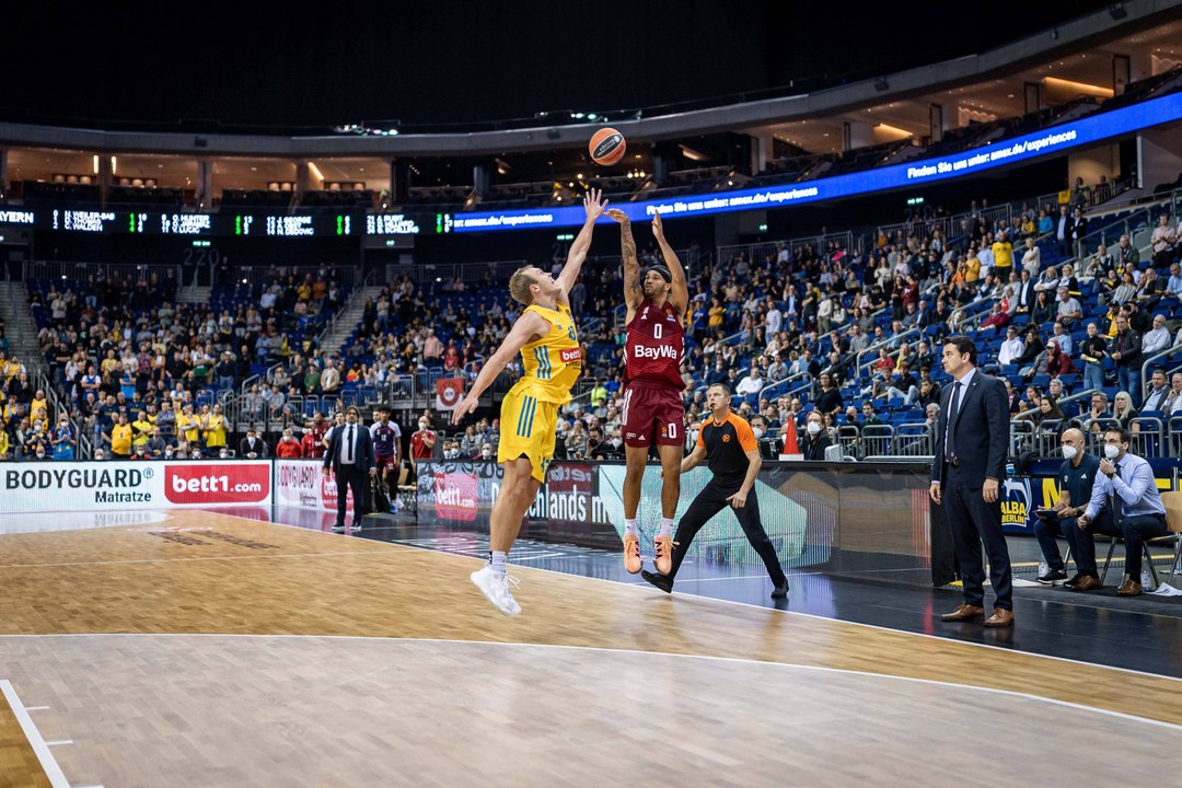 'Eine komplett offene Partie': Alex Vogel blickt auf das BBL-Giganten-Duell