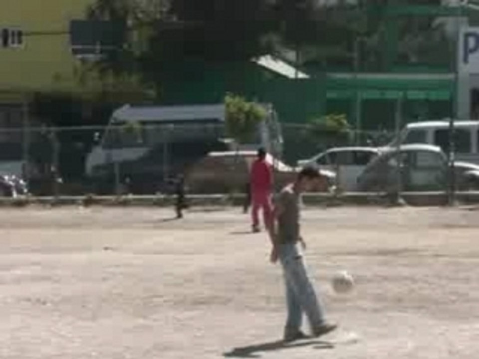 freestyle street soccer