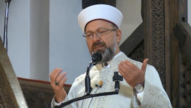 DİYANET İŞLERİ BAŞKANI ERBAŞ, BURSA ULU CAMİ'DE CUMA NAMAZINI KILDIRDI