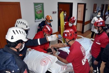 BİTLİS'TE 6.2 BÜYÜKLÜĞÜNDE DEPREM TATBİKATI