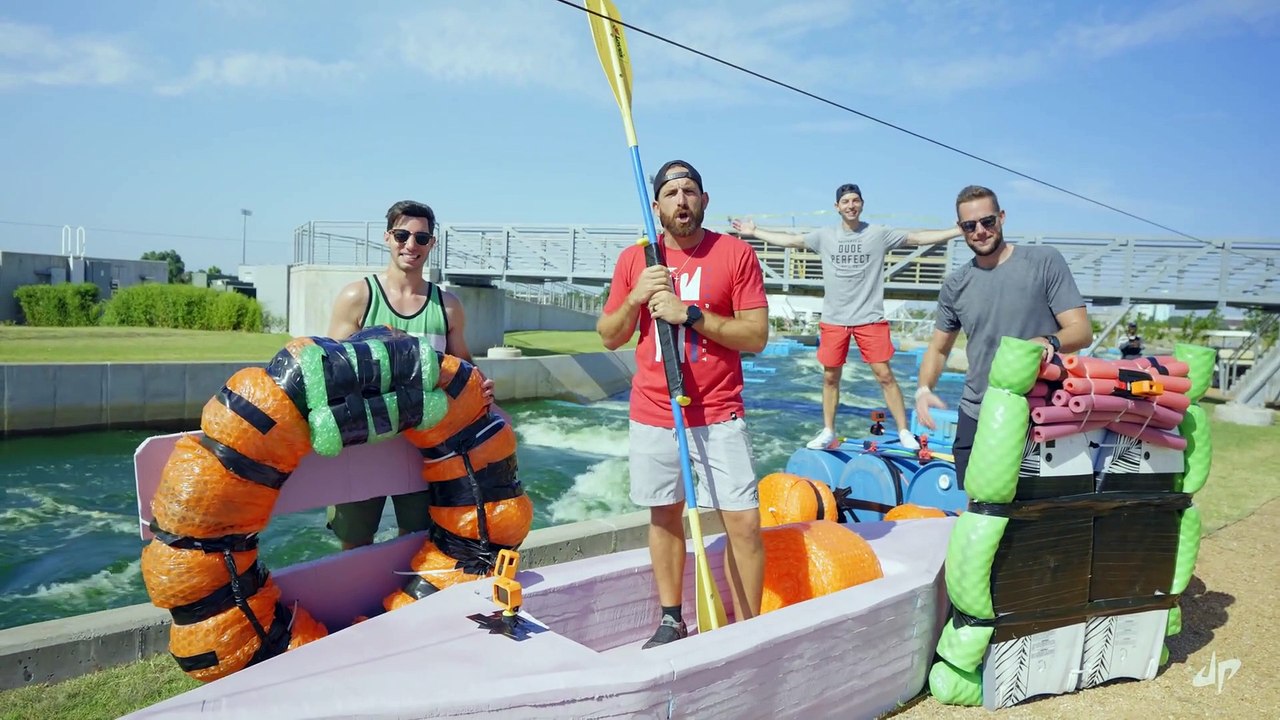 Build A Raft Battle | Dude Perfect
