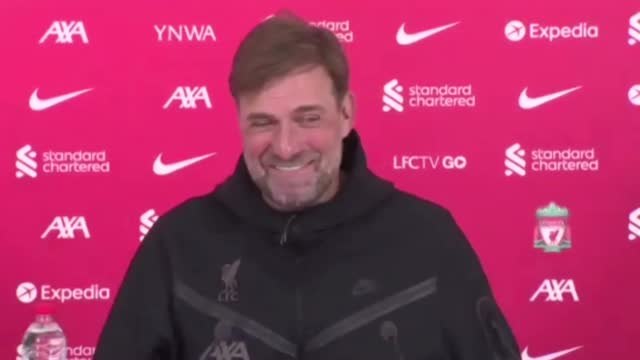 Klopp leaves journalists in fits of laughter with Gerrard joke