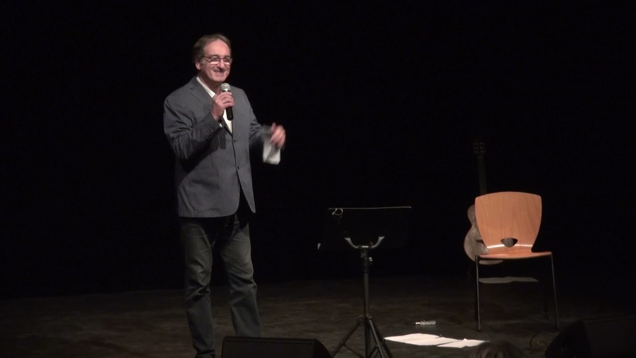 Le présentateur (1)