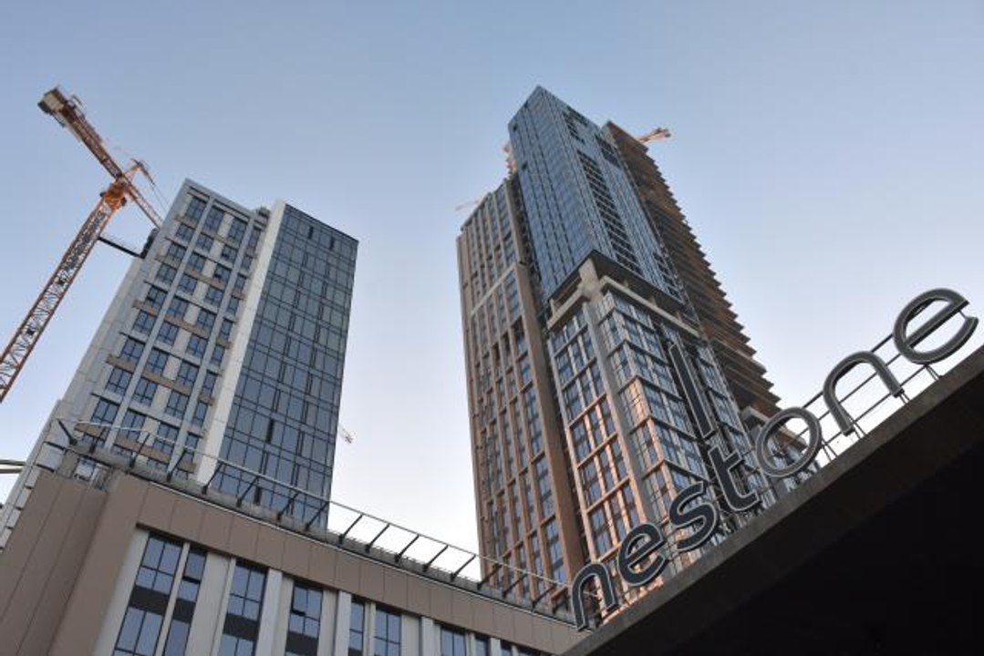 Özbekistan'da inşası süren bölgenin en yüksek gökdeleninin kapıları Türk gazetecilere açıldı