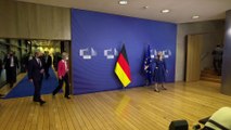 Antrittsbesuch in Brüssel: Kanzler Scholz wirbt für souveränes Europa