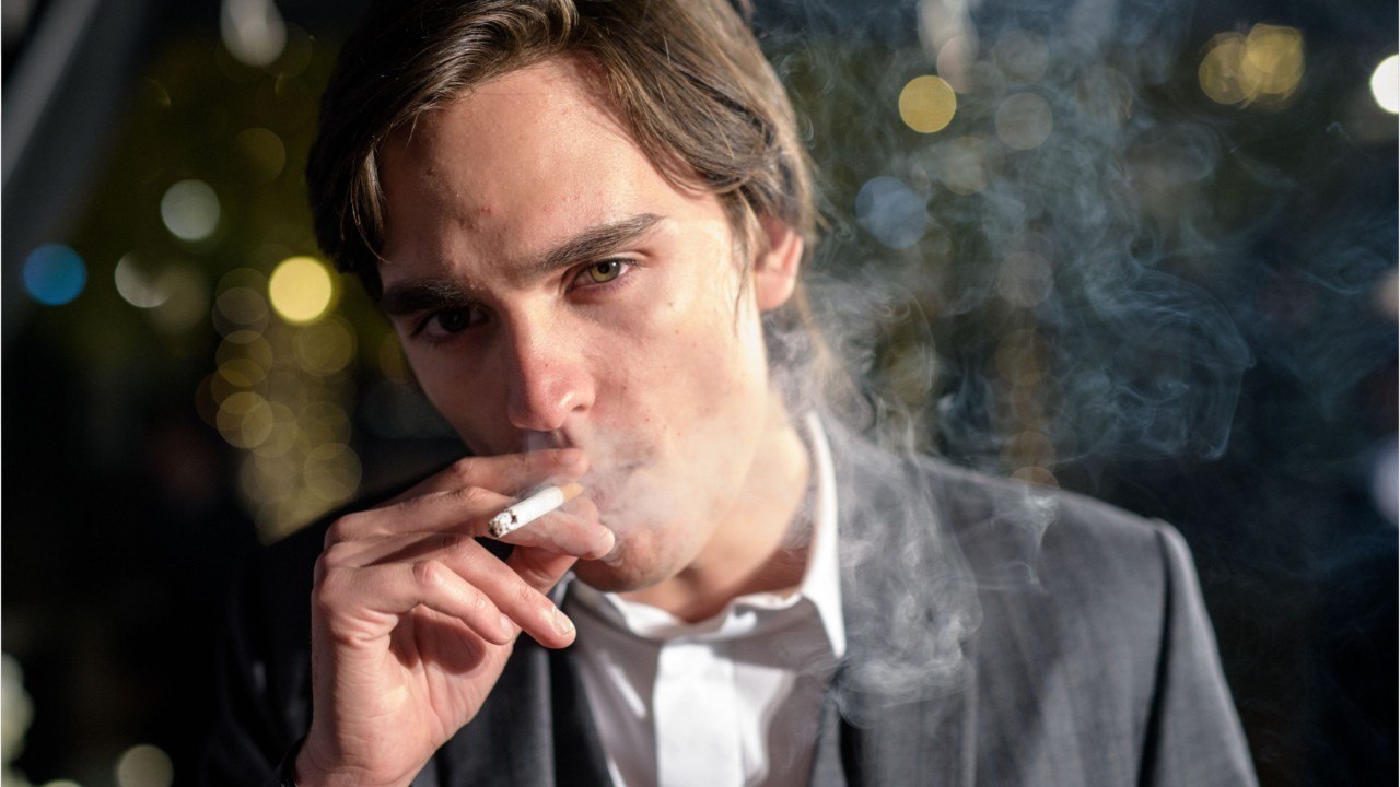 GALA VIDÉO - Alain-Fabien Delon, des souffrances qui remontent à l’enfance