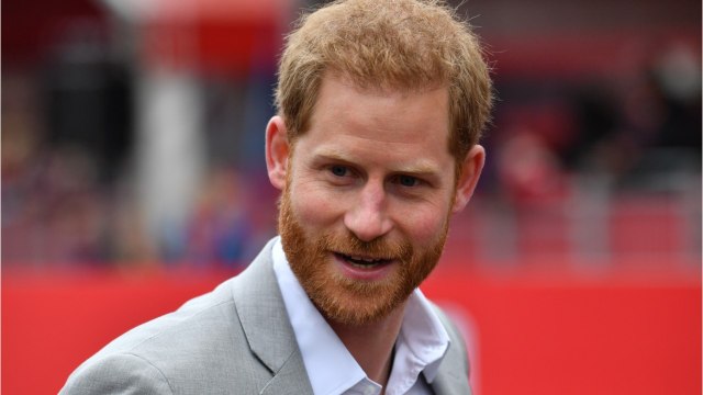 GALA VIDÉO -Accouchement imminent de Meghan Markle : visite surprise du prince Harry au marathon de Londres