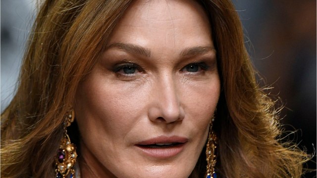 GALA VIDÉO -« Carla Bruni n'aime pas grand monde en politique : qui est ce ministre d'Emmanuel Macron qu'elle apprécie