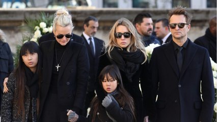 GALA VIDÉO - Jade et Joy Hallyday : cours séchés, talons hauts… ce qui interpelle sur leur éducation