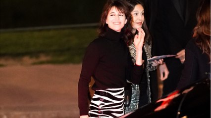 GALA VIDEO : Charlotte Gainsbourg : pourquoi elle ne se recueillait pas sur la tombe de son père avant la disparition de sa soeur Kate Barry