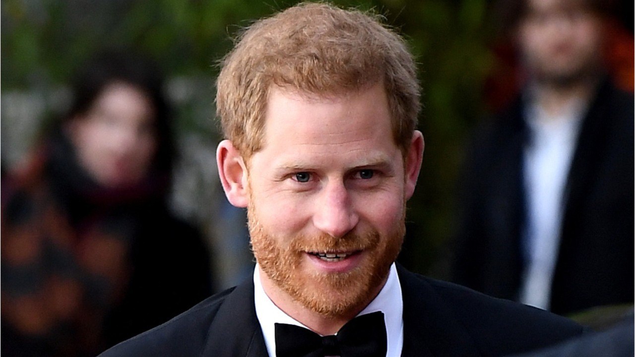 GALA VIDÉO - Accouchement imminent de Meghan Markle : découvrez comment le prince Harry calme ses nerfs