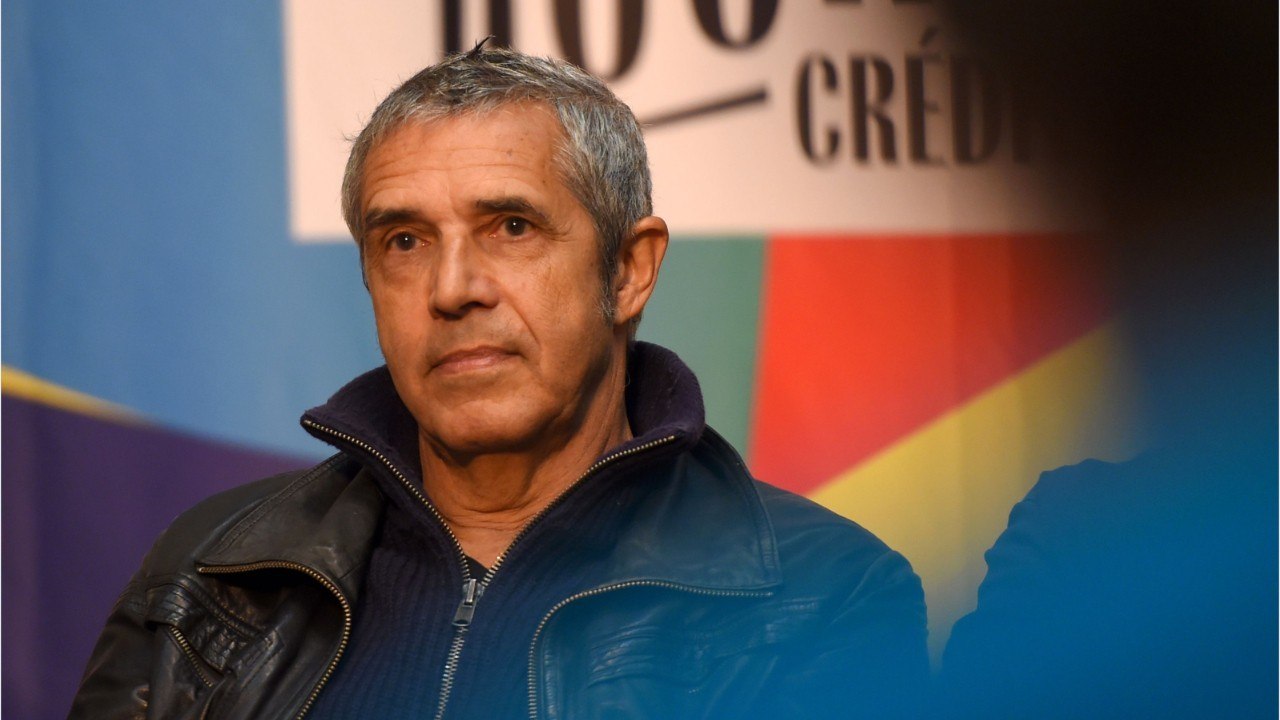 GALA VIDÉO - The Voice – Jenifer et Julien Clerc en froid ? Ce que Nikos disait des rumeurs de bisbilles entre les coachs