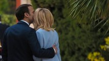 GALA VIDÉO - Quand Brigitte Macron bat des œufs pour requinquer Emmanuel Macron