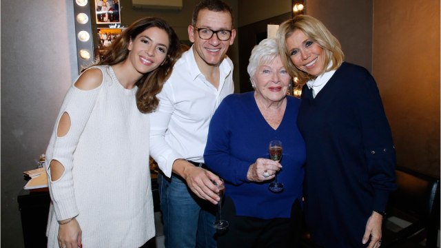 GALA VIDEO : Brigitte Macron amie fidèle de Line Renaud, elle lui fait une jolie surprise